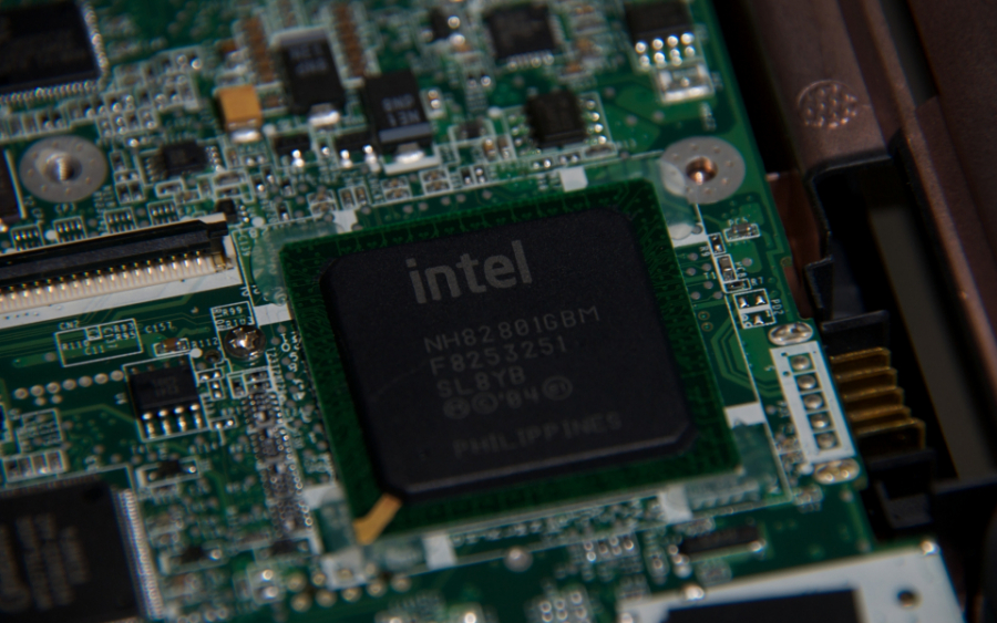 Intel jest jedną z amerykańskich firm, która przyczynia się do rozwoju przemysłu nowych technologii w USA.