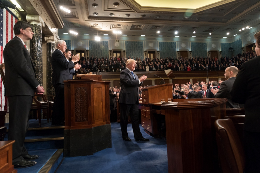 Prezydent Donald Trump po zakończonym orędziu o stanie państwa.